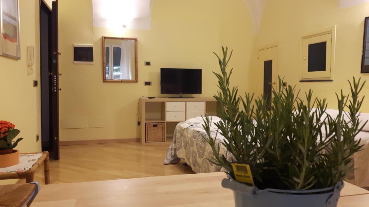 Mae Albenga Suites Exterior foto