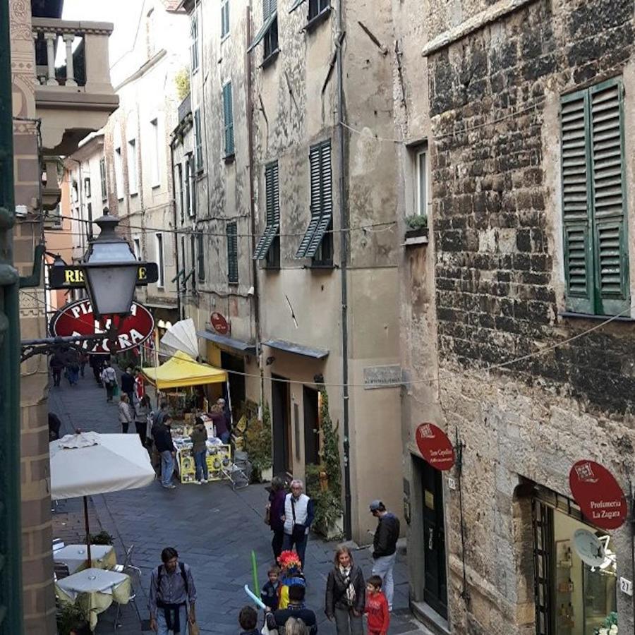 Mae Albenga Suites Exterior foto